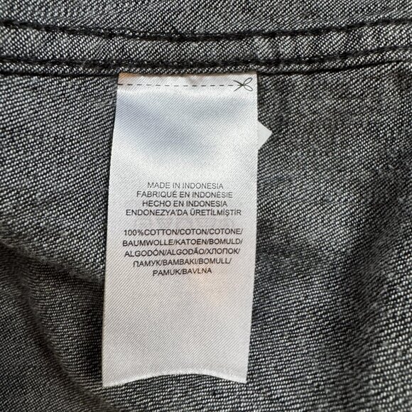 Charcoal grey and black button up shirt by Ralph Lauren. size small. - Picture 4 of 5